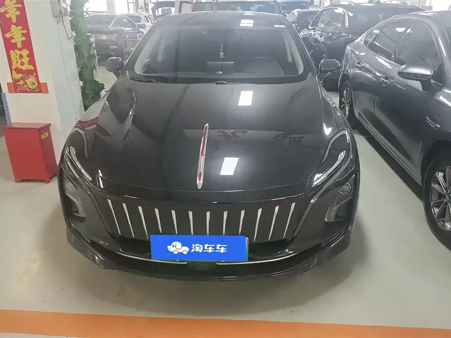 Hongqi E-QM5 — фото 8