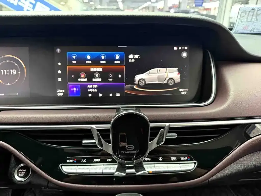 GAC Motor Trumpchi M6 — фото 9
