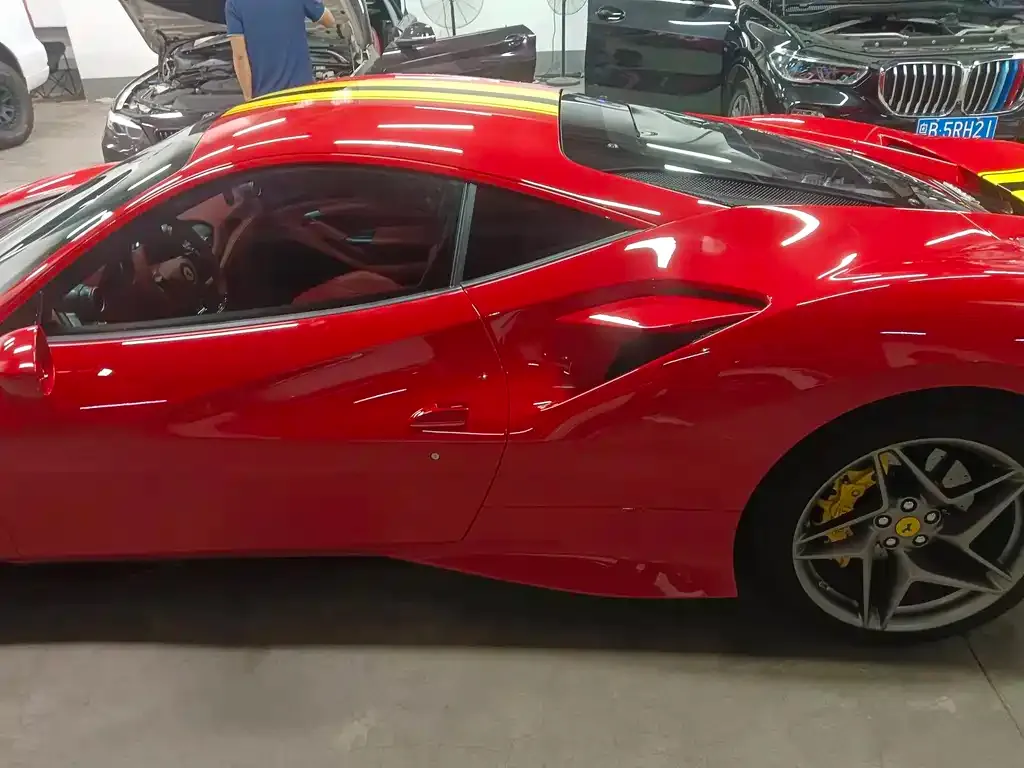 Ferrari F8 — фото 4