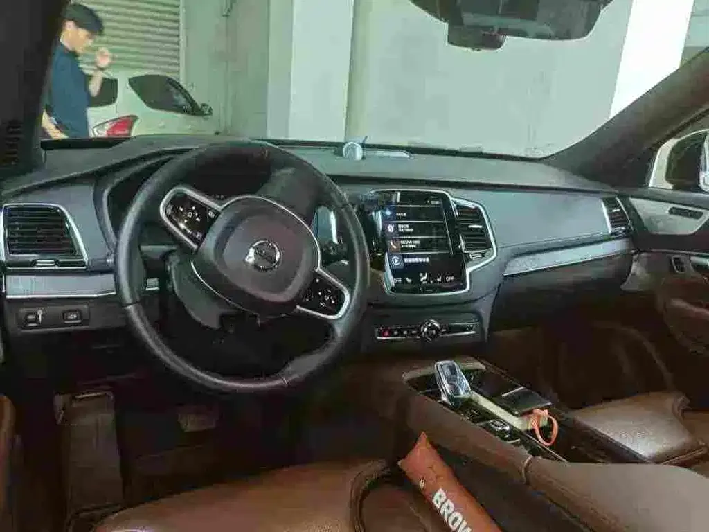 Volvo XC90 — фото 2