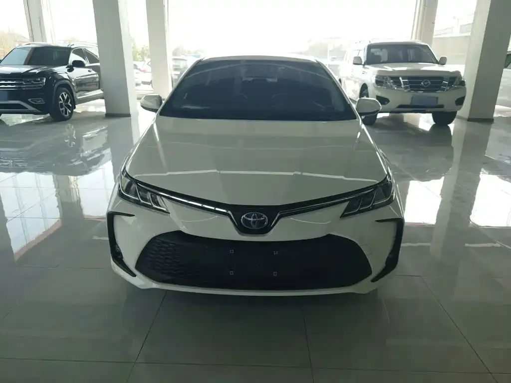 Toyota Corolla — фото 2