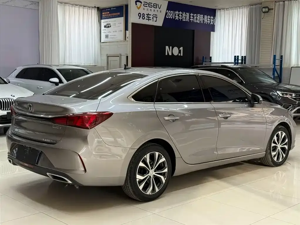 Changan Eado — фото 6