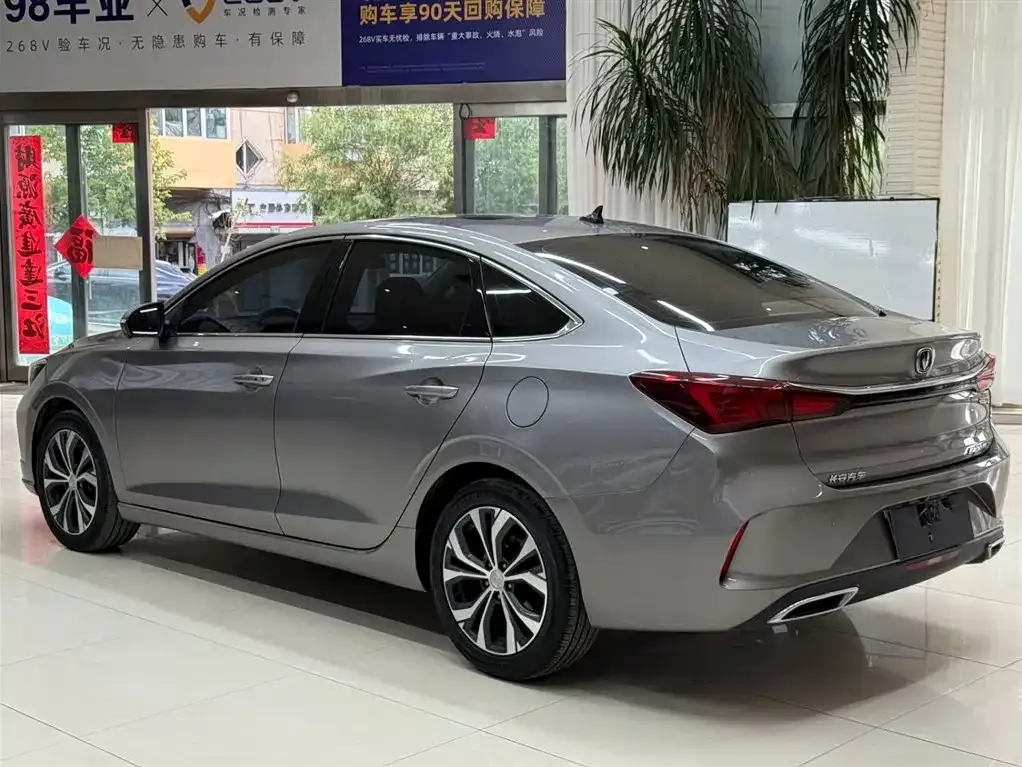 Changan Eado — фото 10