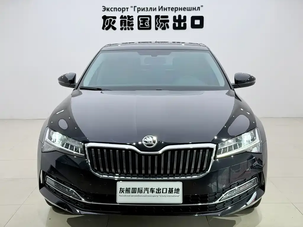 Skoda Superb — фото 4