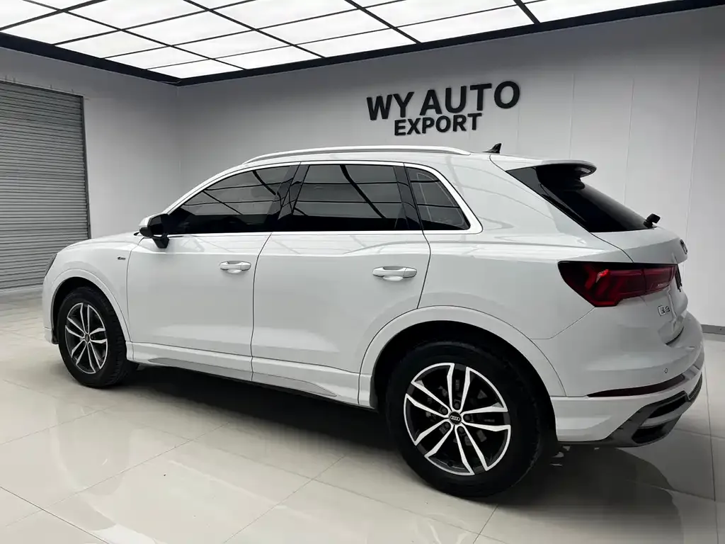 Audi Q3 — фото 9