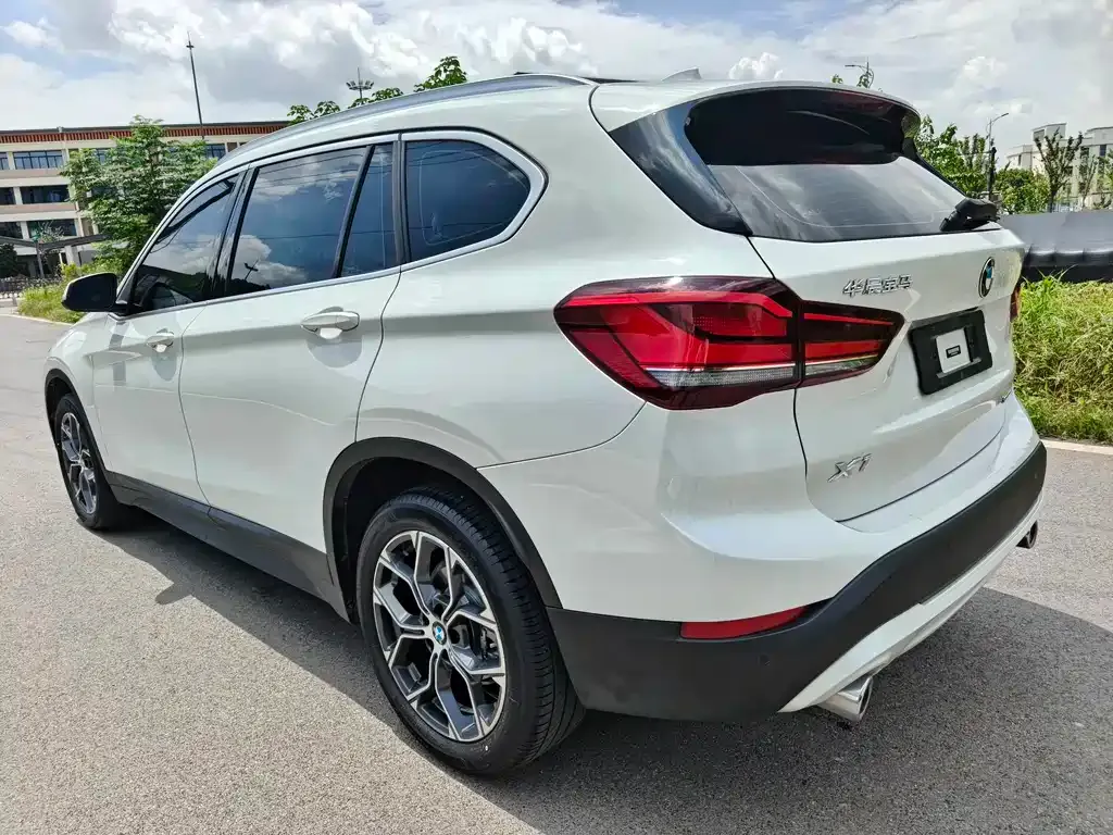 BMW X1 — фото 6