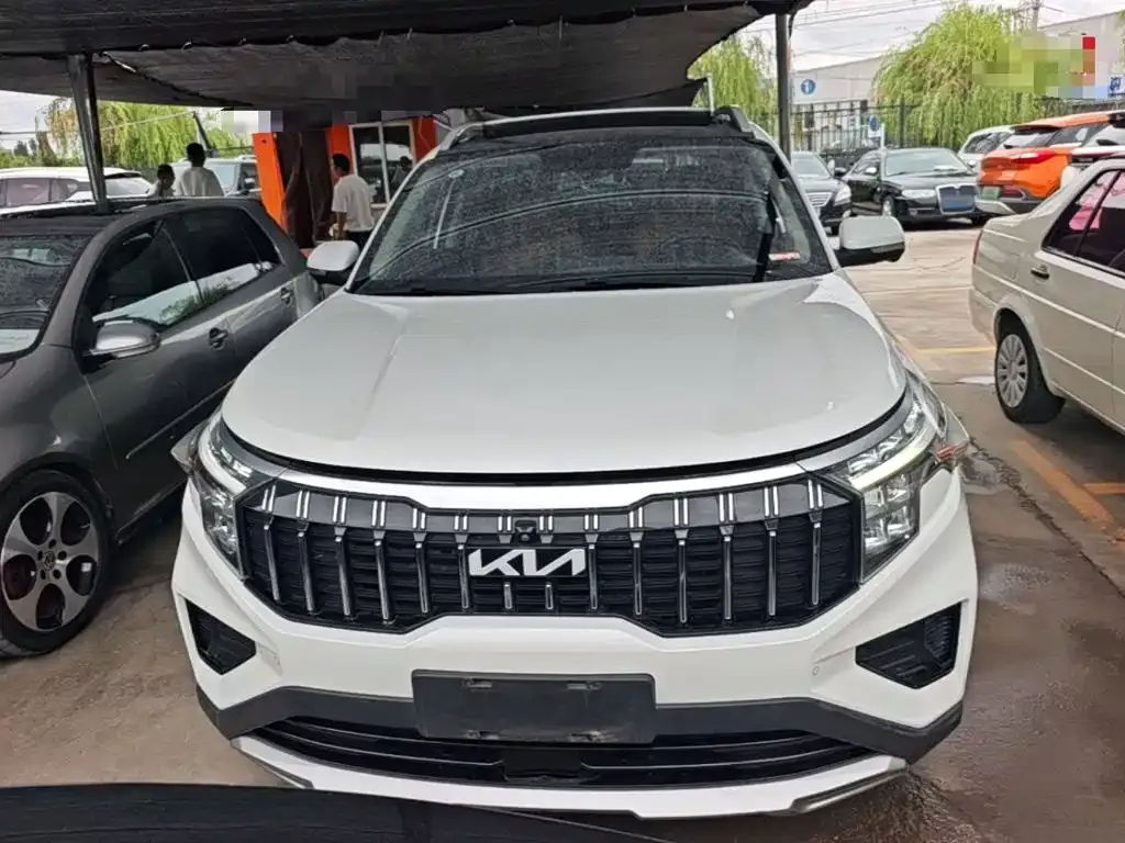 Kia Sportage — фото 10