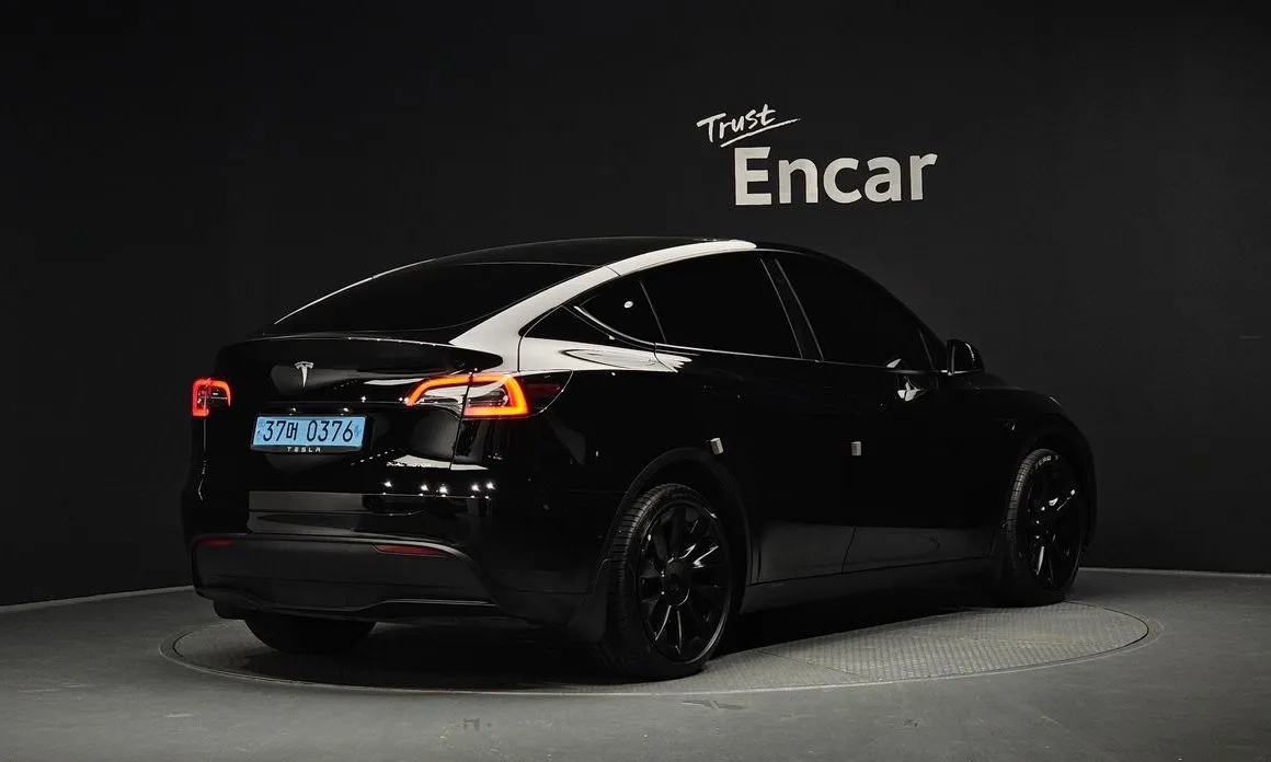 Tesla Model Y — фото 4