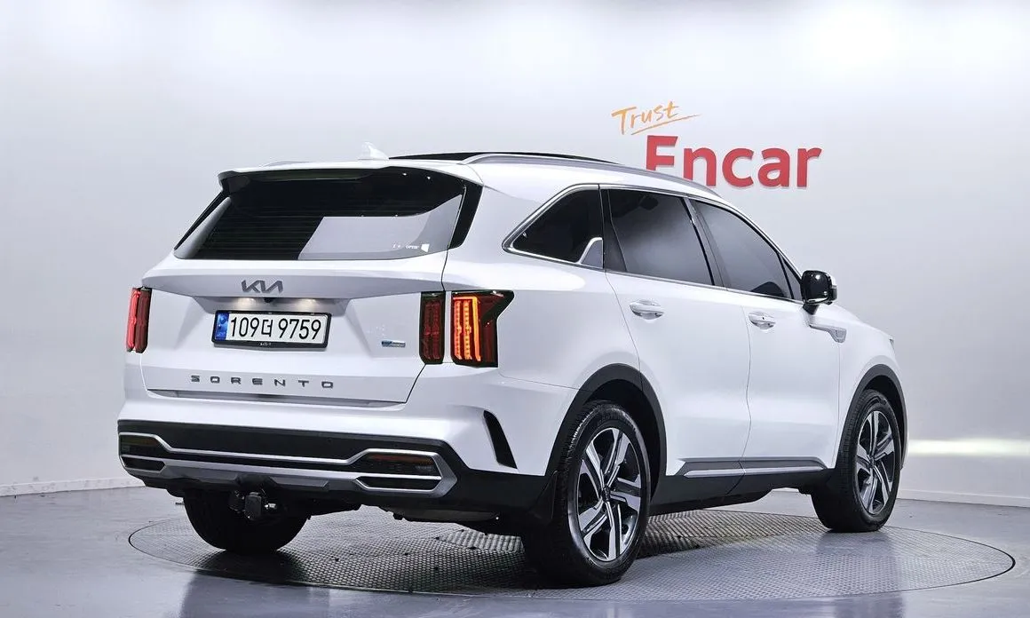 Kia Sorento — фото 10