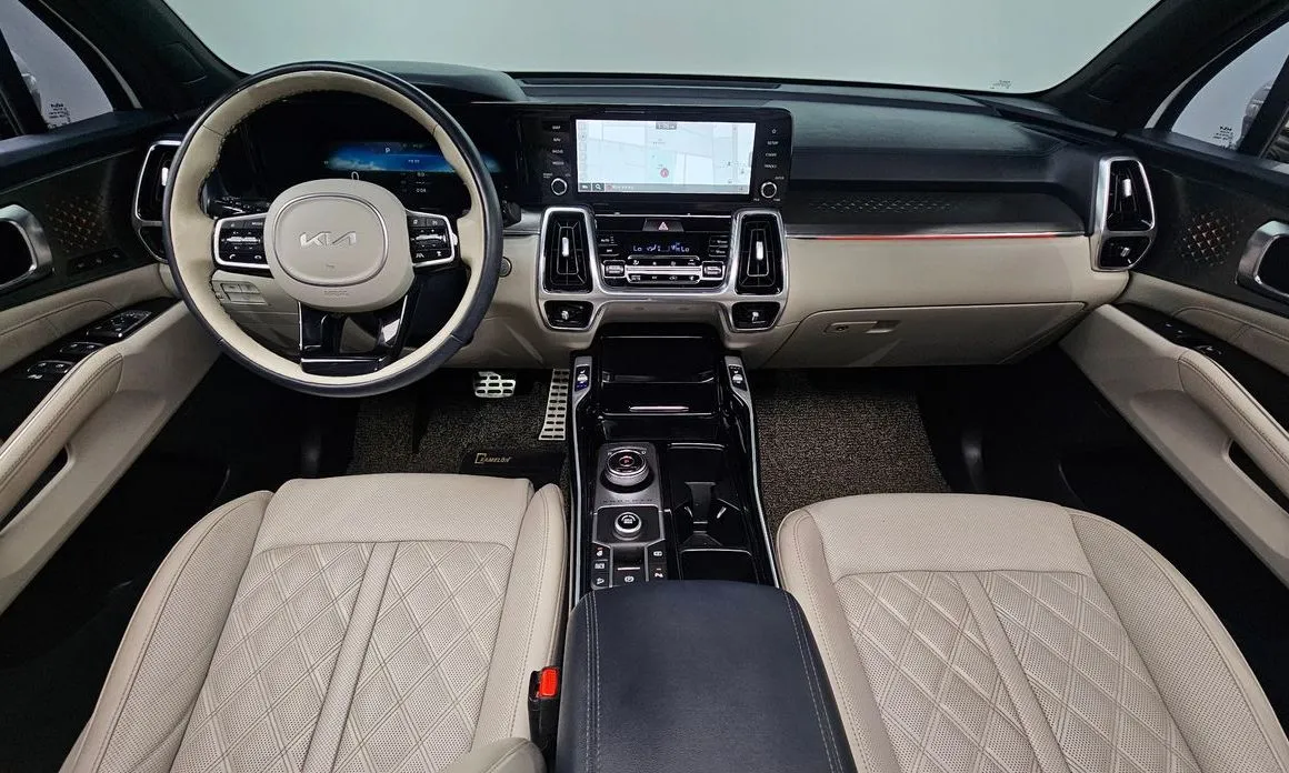 Kia Sorento — фото 9