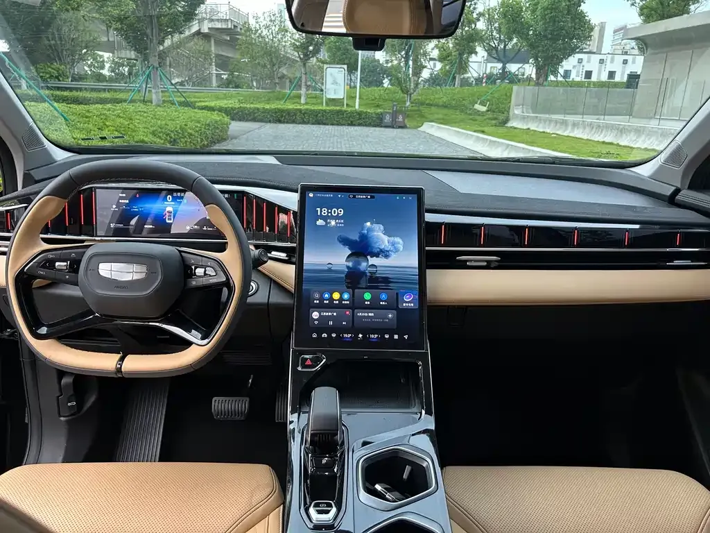 Geely Boyue L 2023 из CN, фото 4