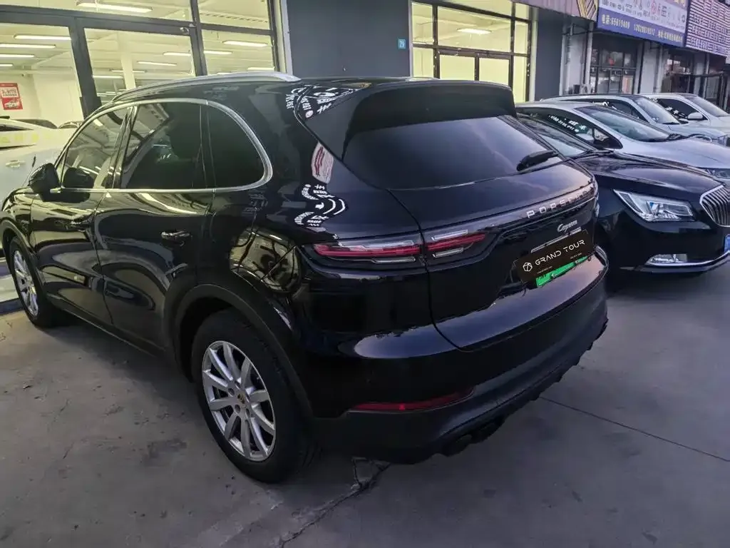 Porsche Cayenne Hybrid — фото 2