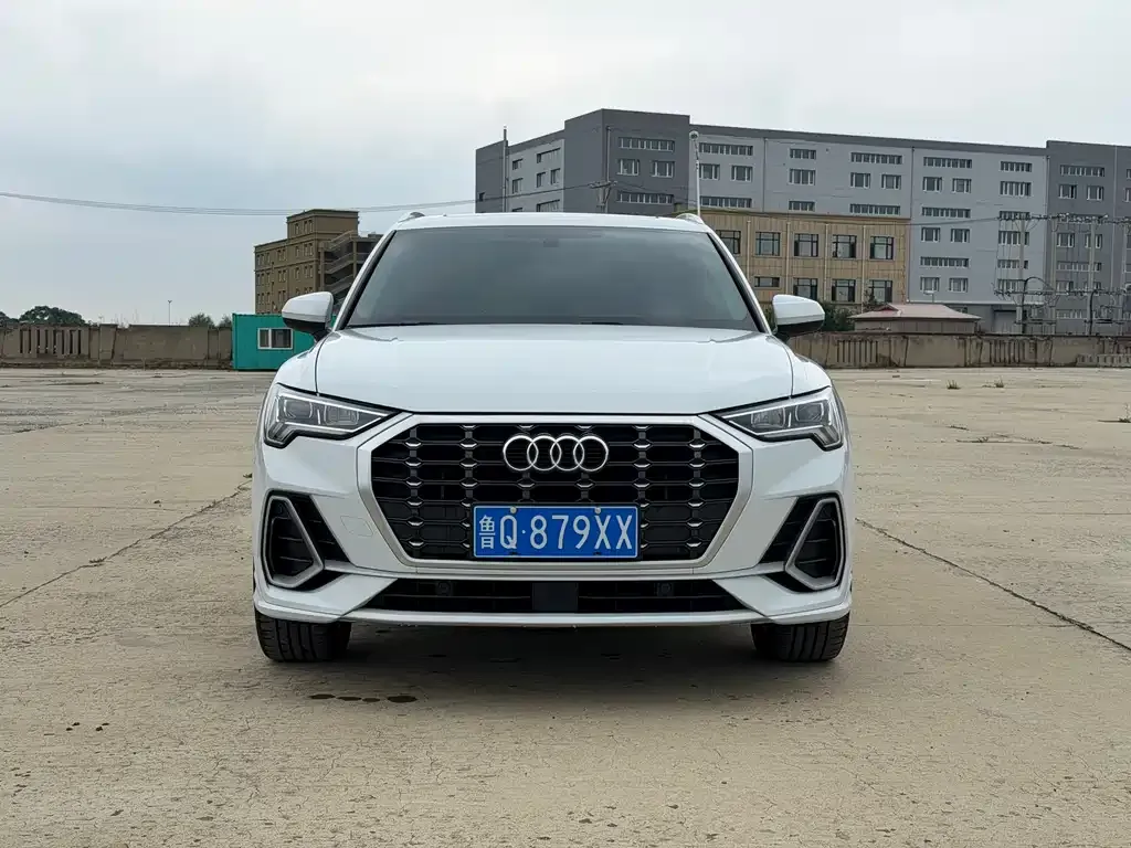 Audi Q3 — фото 8