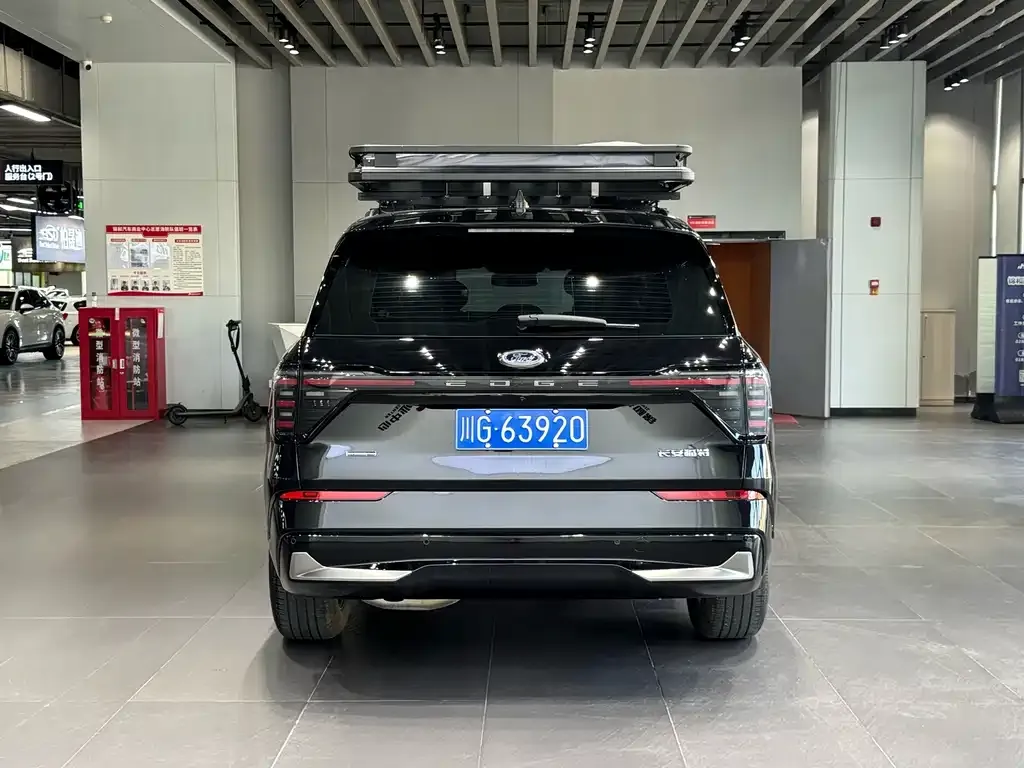 Ford Edge — фото 7