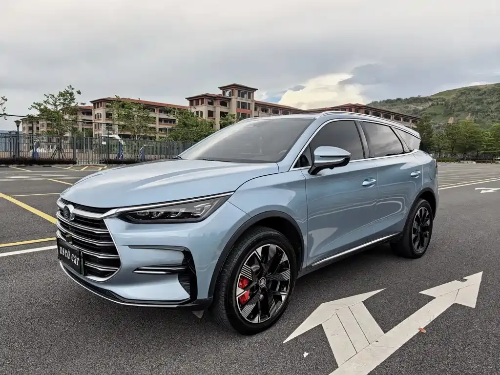 BYD Tang New Energy — фото 1