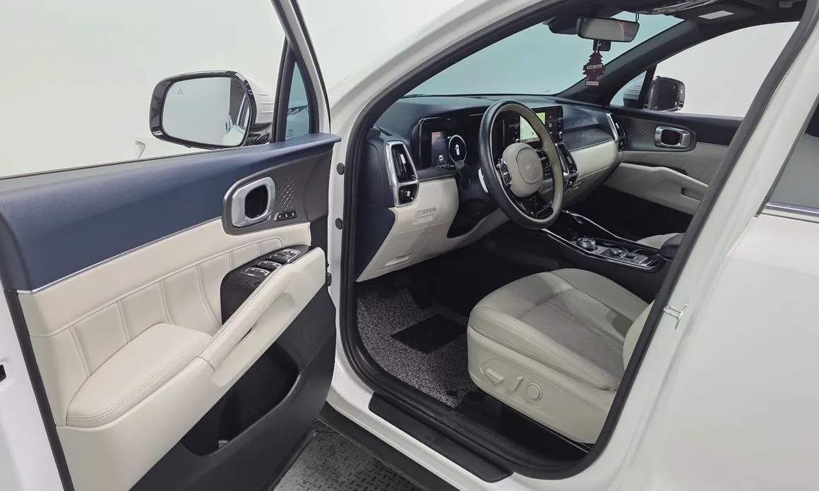 Kia Sorento — фото 9