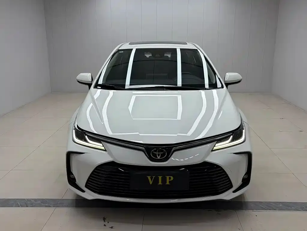 Toyota Corolla — фото 2
