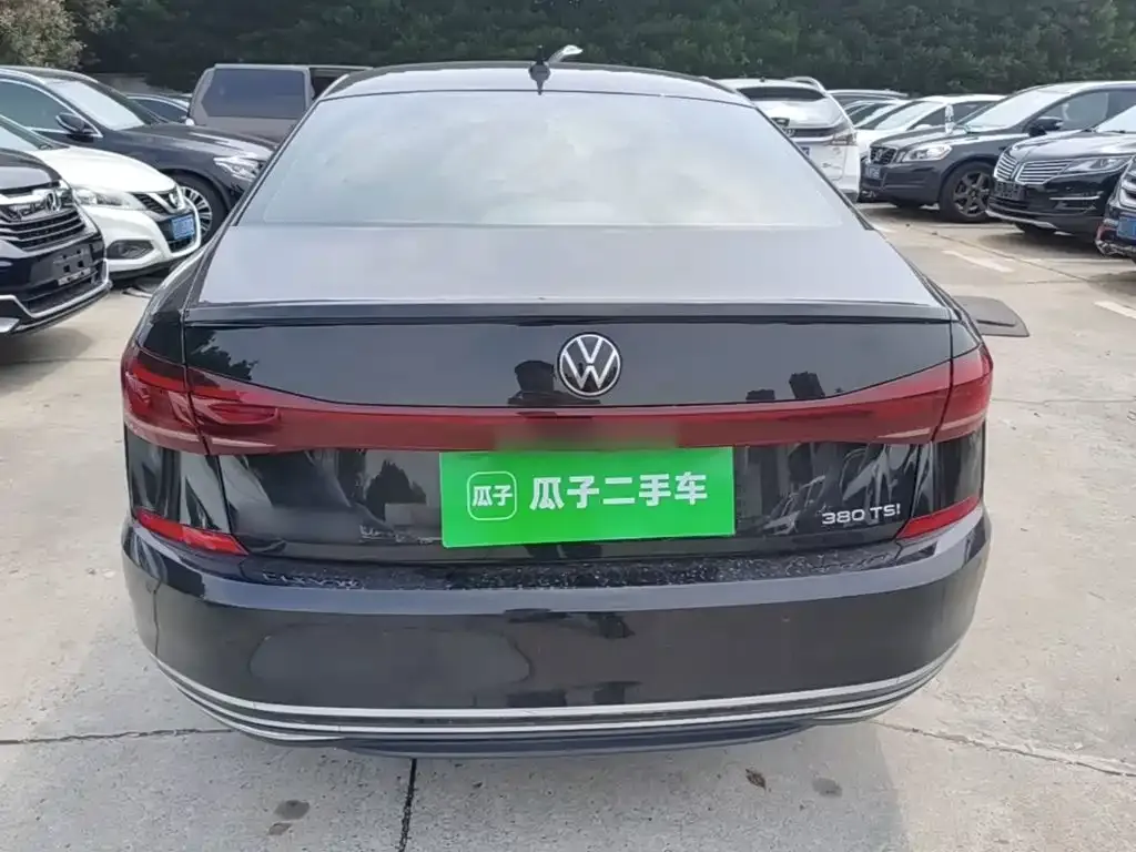 Volkswagen Passat — фото 8