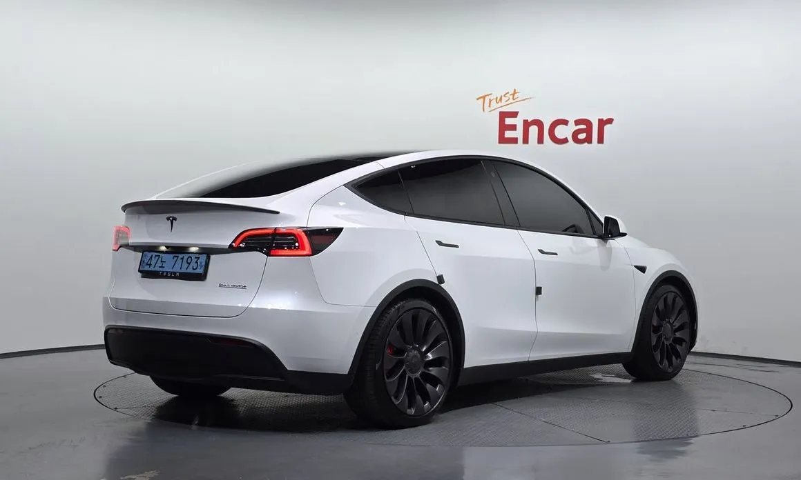 Tesla Model Y 2021 из KR, фото 4