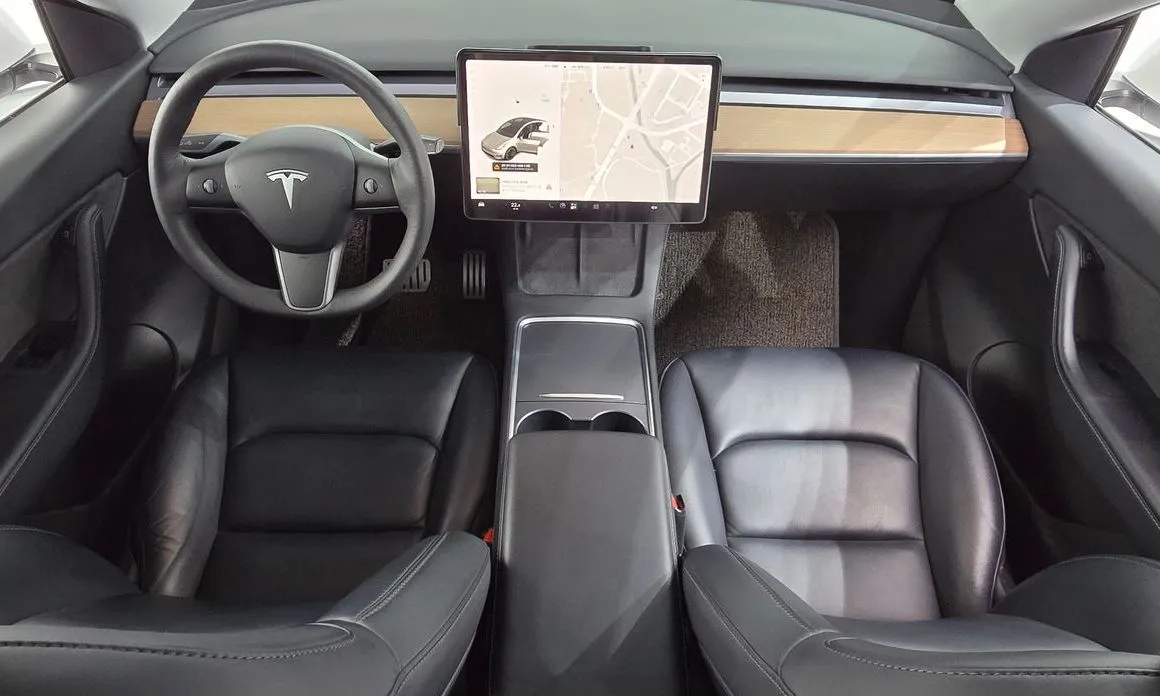 Tesla Model Y 2021 из KR, фото 8