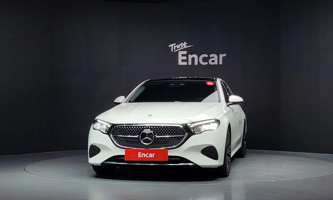 Mercedes-Benz E-Class — фото 10