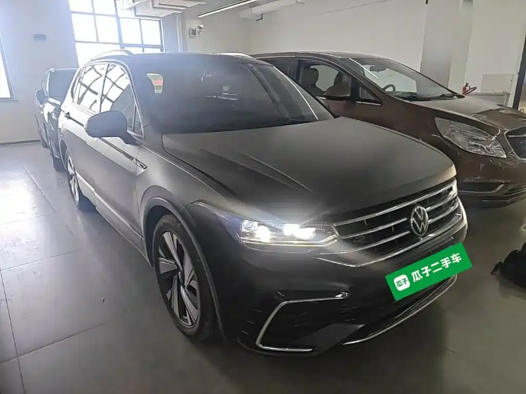 Volkswagen Tiguan L — фото 3