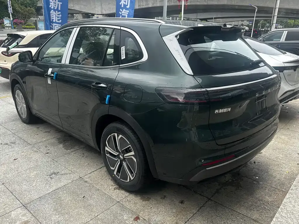 Geely Galaxy Xingjian 7 — фото 10