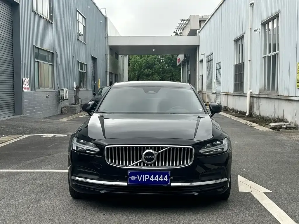 Volvo S90 — фото 8