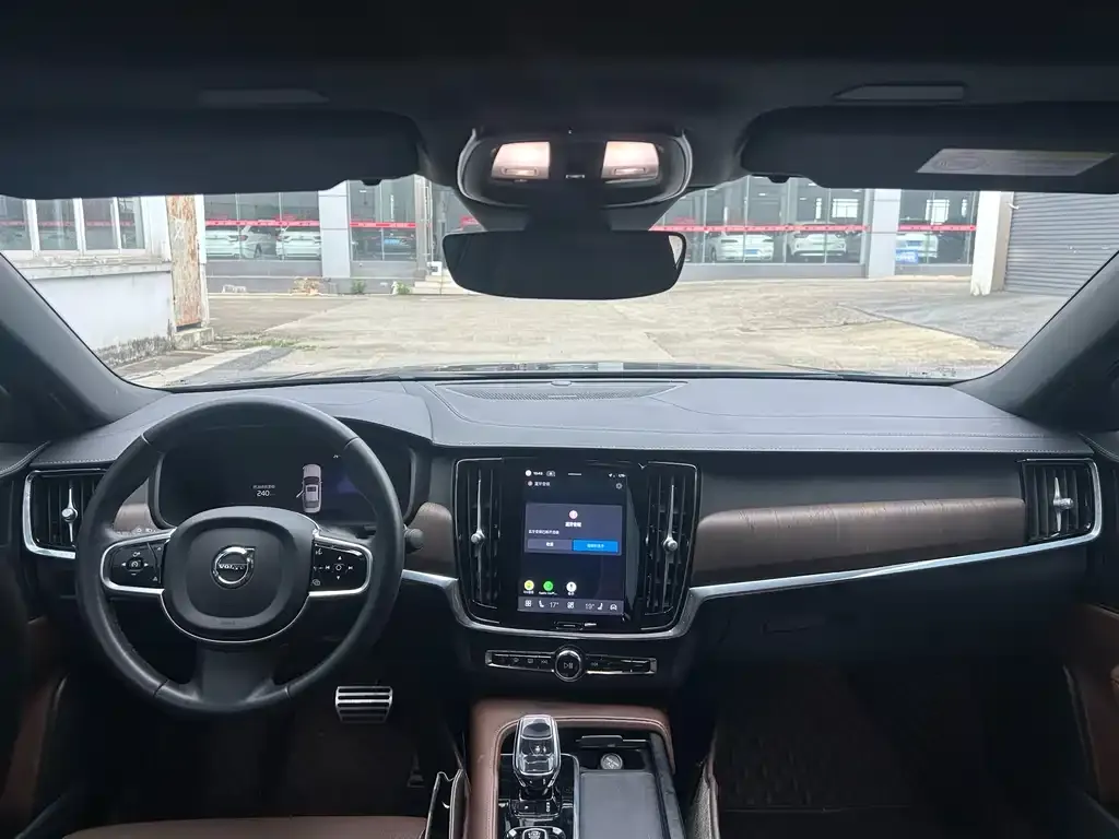 Volvo S90 — фото 3