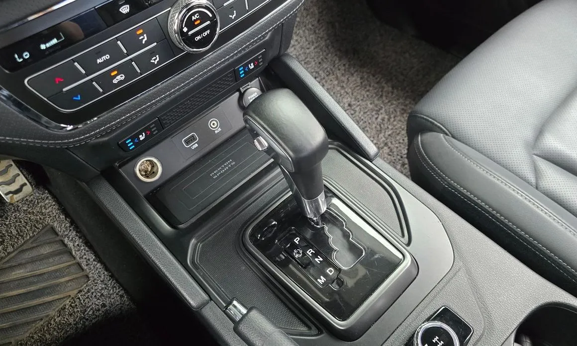 KG Mobility (Ssangyong) Rexton — фото 10