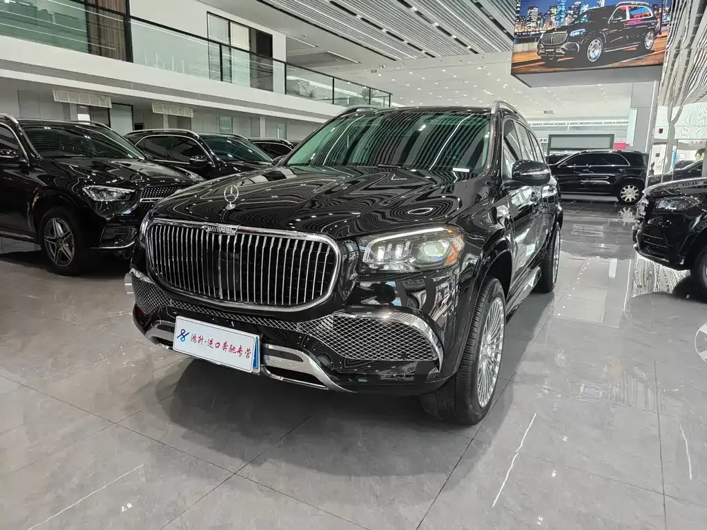 Mercedes-Benz GLS — фото 1