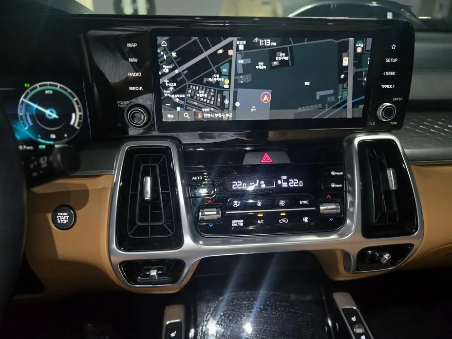 Kia Sorento — фото 6