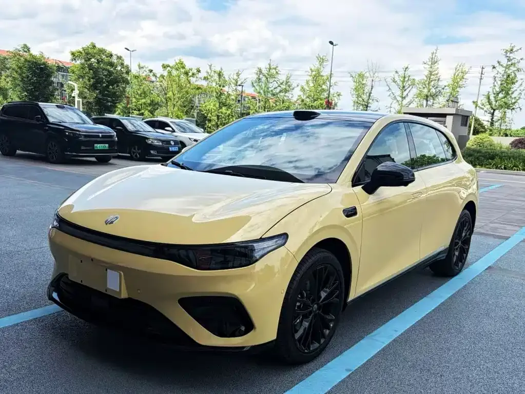 Leapmotor B05 (Lafa 5) — фото 1