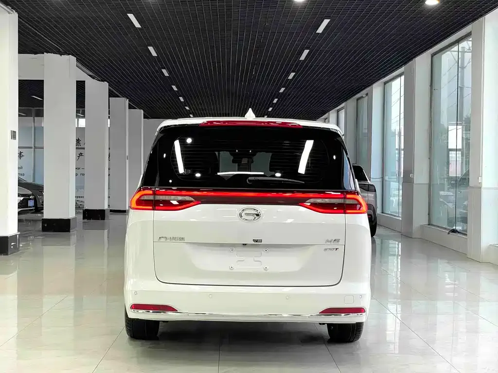 GAC Motor Trumpchi M6 — фото 9