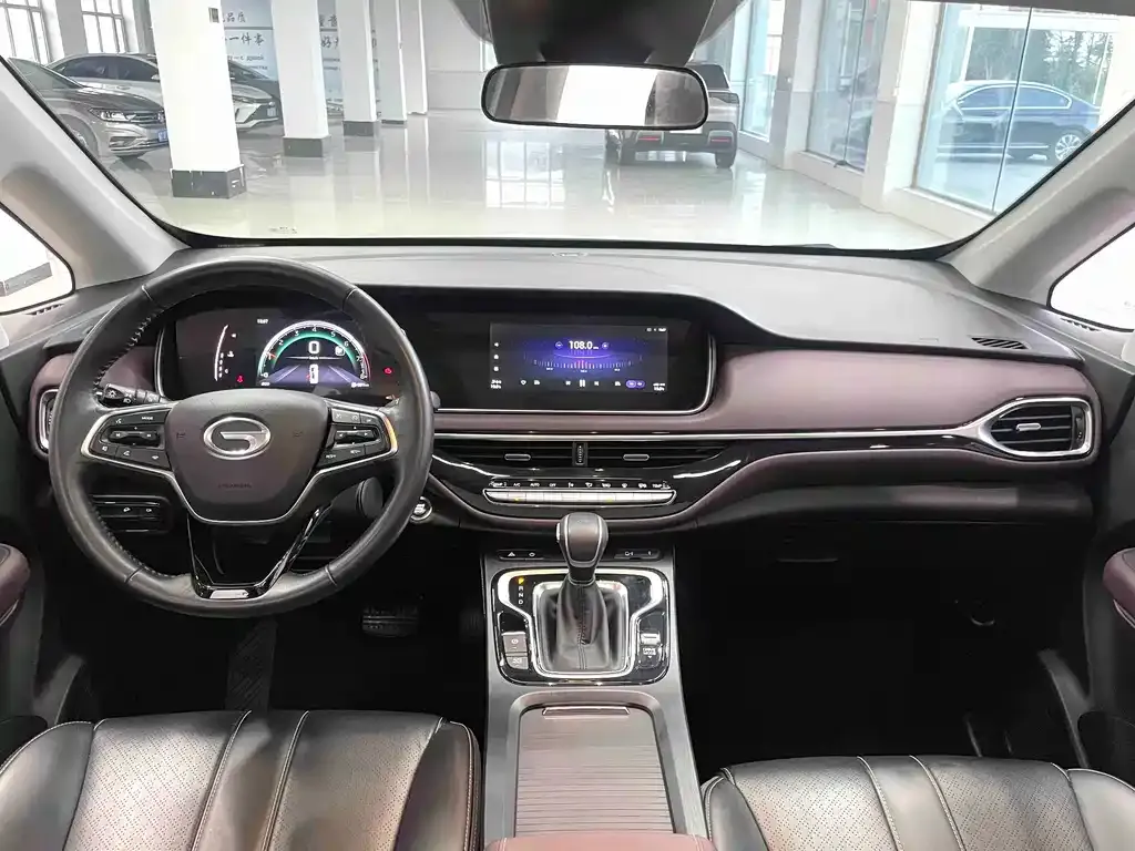 GAC Motor Trumpchi M6 — фото 10