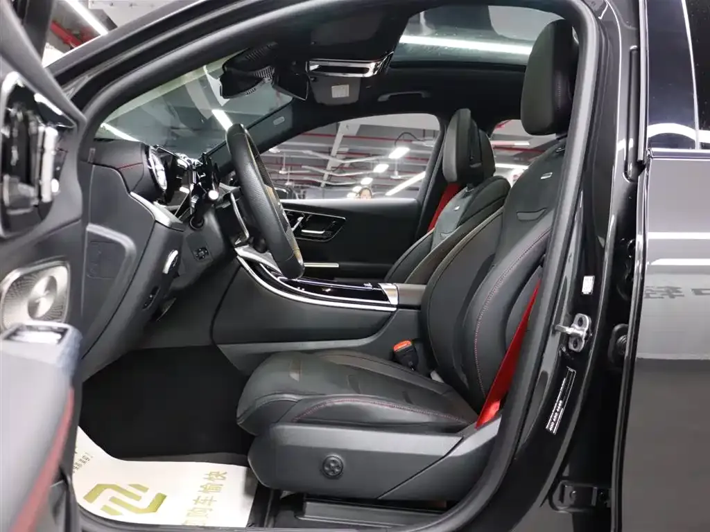 Mercedes-Benz GLC Coupe AMG — фото 9