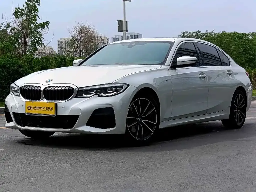 BMW 3 Series — фото 1