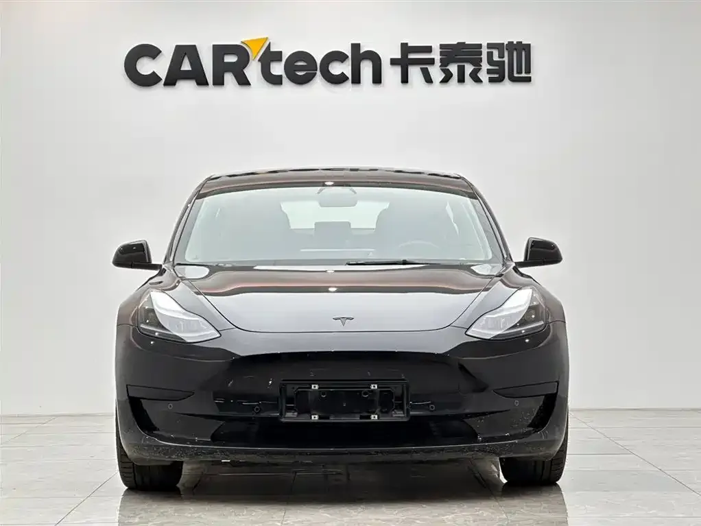 Tesla Model 3 — фото 4