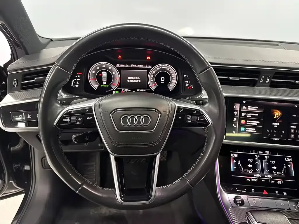 Audi A6L — фото 8