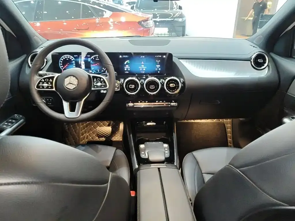 Mercedes-Benz GLA — фото 9