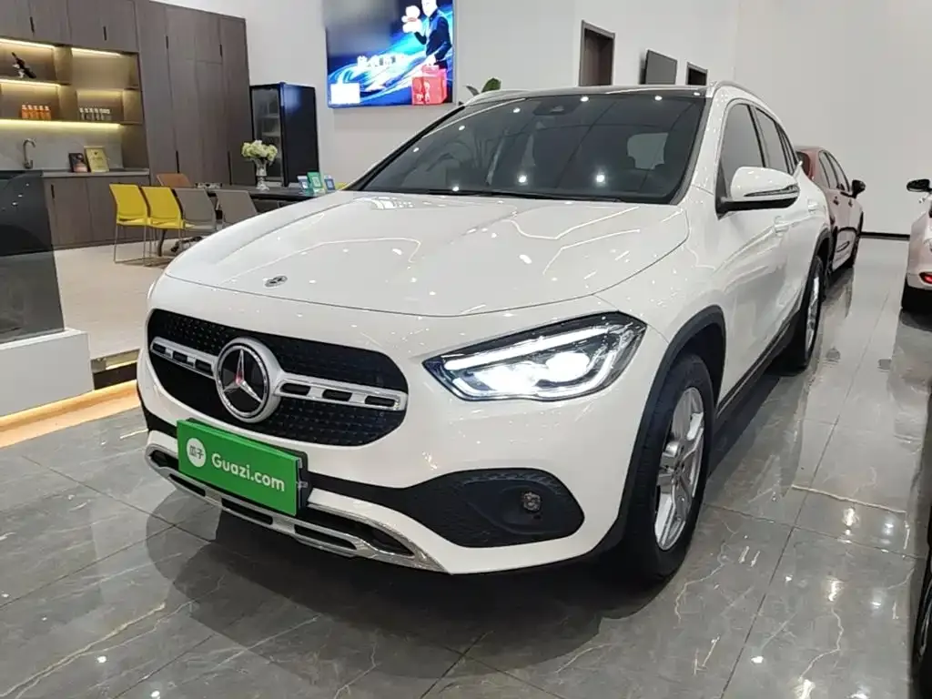 Mercedes-Benz GLA — фото 6