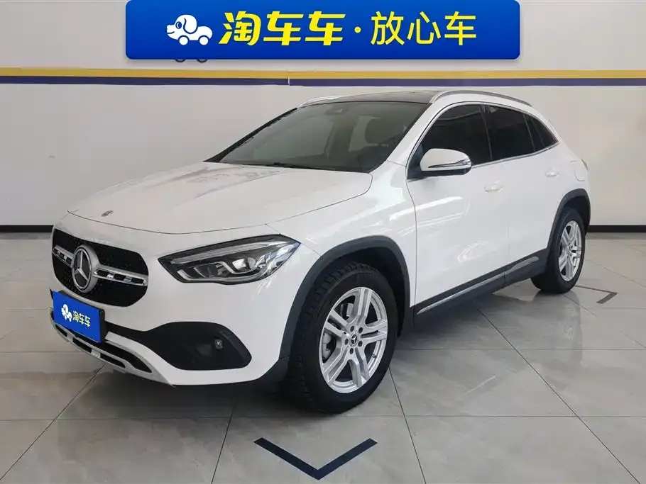 Mercedes-Benz GLA — фото 1