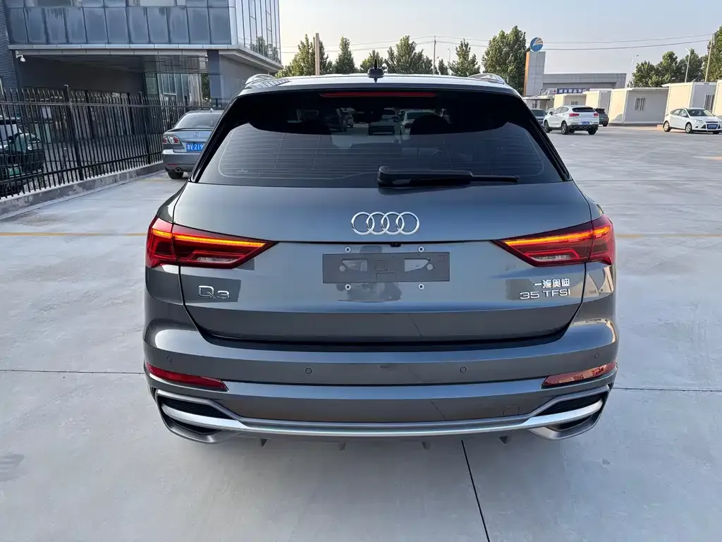Audi Q3 — фото 4