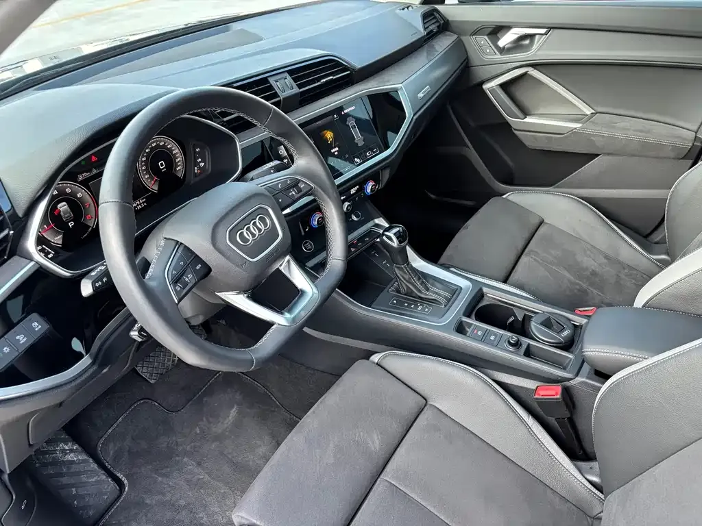 Audi Q3 — фото 2