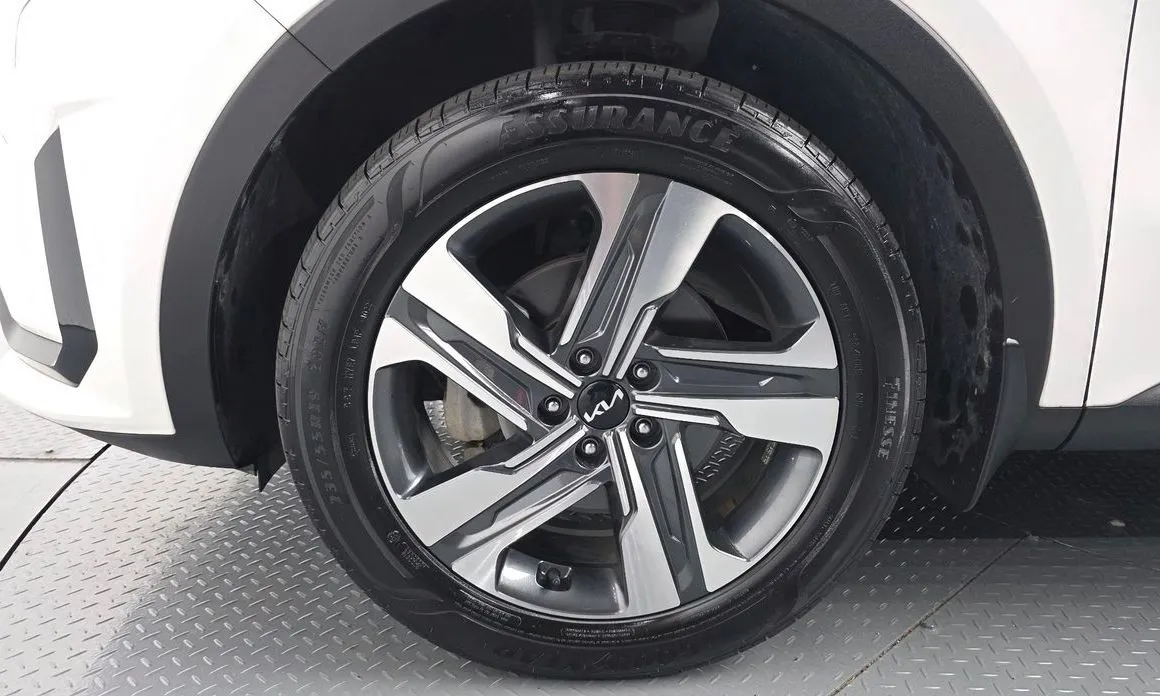 Kia Sorento — фото 7