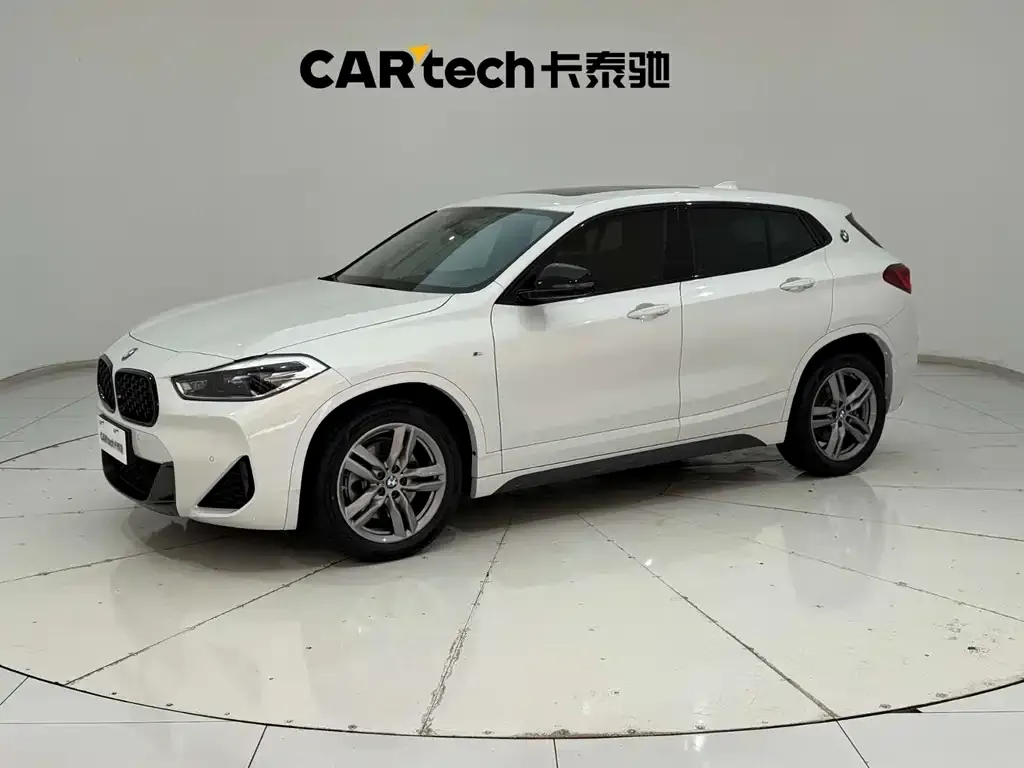 BMW X2 — фото 1