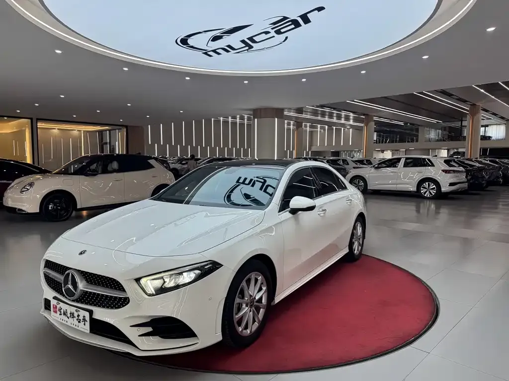 Mercedes-Benz A-Class — фото 1