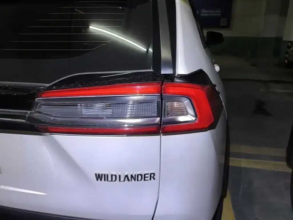 Toyota Wildlander — фото 2