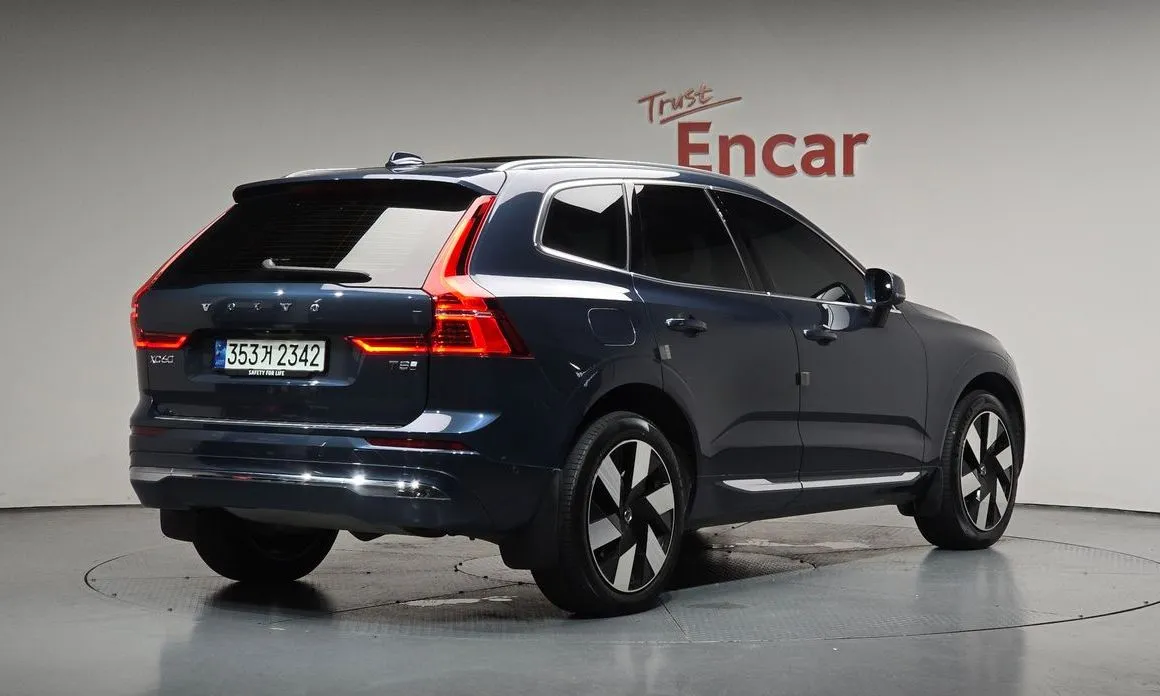 Volvo XC60 2025 из KR, фото 10