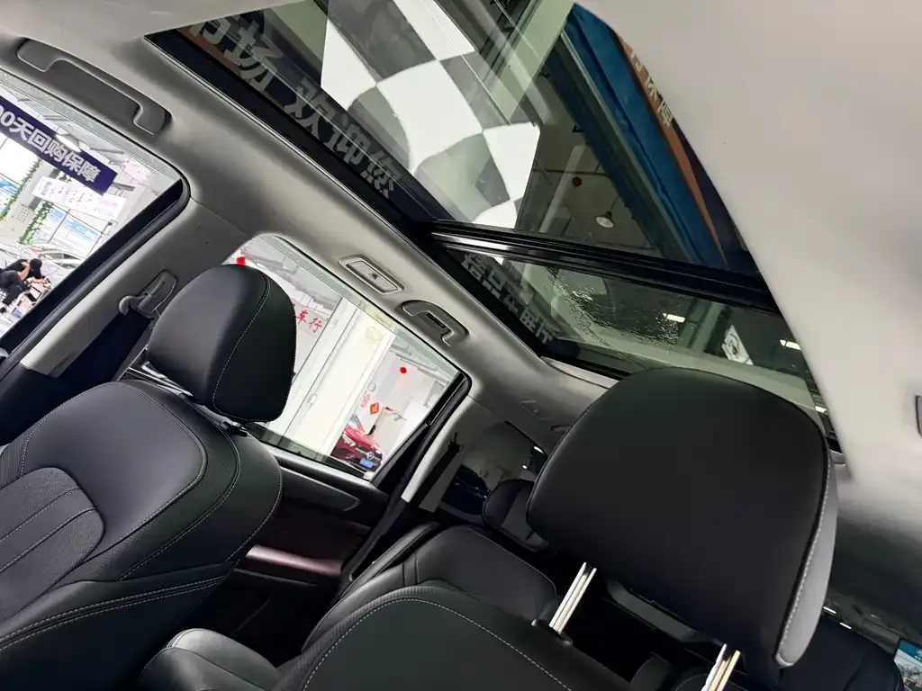 GAC Motor Trumpchi M6 — фото 2